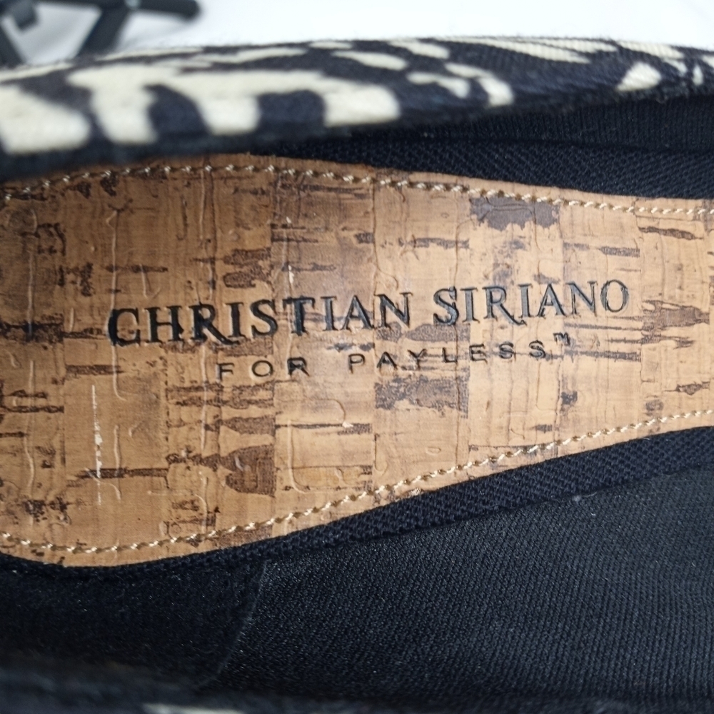 CHRISTIAN Siriano Black & Beige Open Toe Heel. - Picture 8 of 9